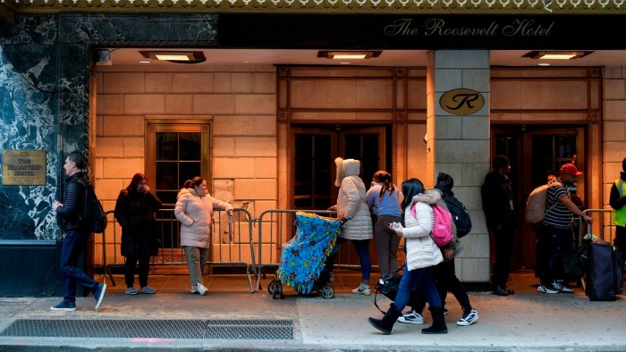 Les abris d’immigrants de New York ciblés par les responsables de Trump ont été fermés après avoir été touchés par le Pakistan