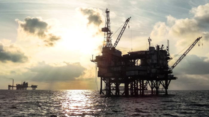 La moitié de la demande de pétrole et de gaz du Royaume-Uni peut être produite à la maison, selon les organismes de l’industrie