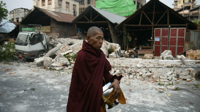 Les tremblements de terre approfondissent la crise du Myanmar à mesure que les efforts d’aide augmentent