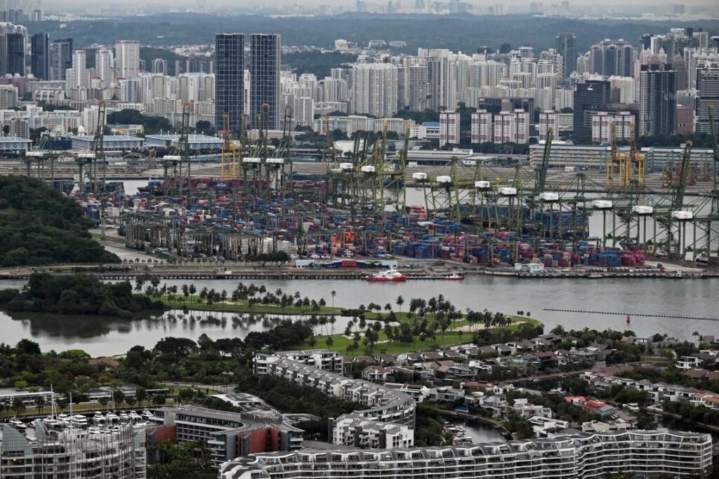 Les perspectives économiques de Singapour sont éclairées par les émissions américaines et chinoises, mais l’incertitude tarifaire demeure