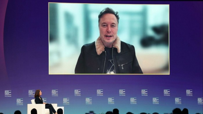 Elon Musk dit qu’il dépense « beaucoup moins » en politique