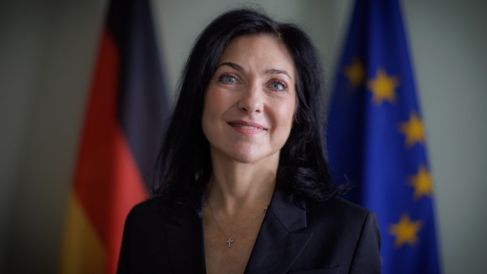 Le ministre économique allemand exhorte Bruxelles à soutenir un plan de soutien pour l’industrie lourde