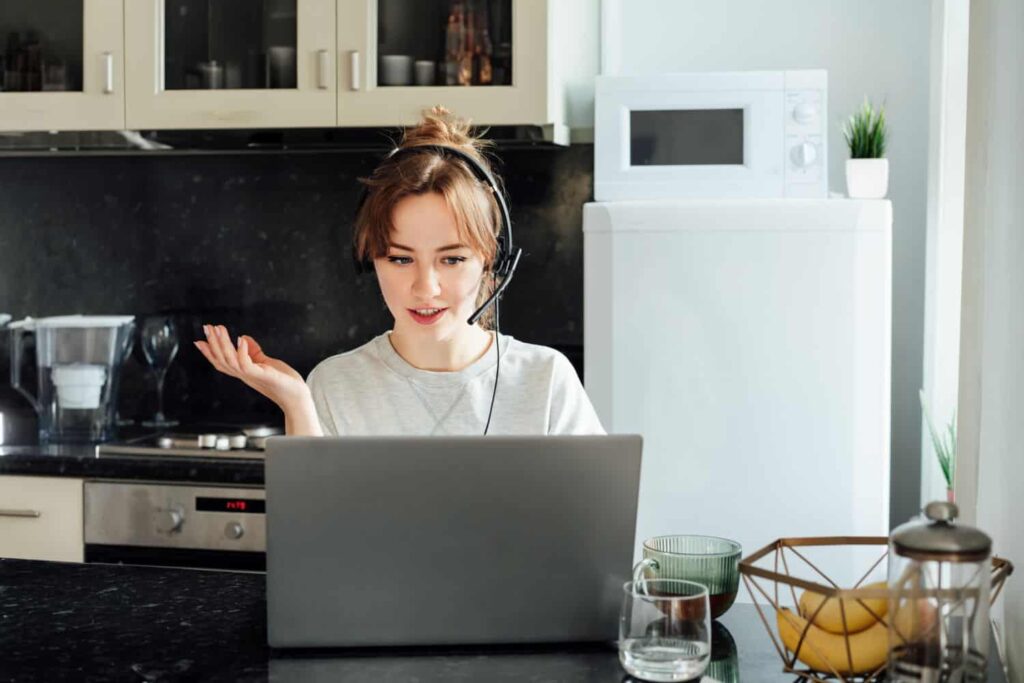 Travail à distance vs retour au bureau: la bataille pour la culture, la rémunération et la productivité du lieu de travail