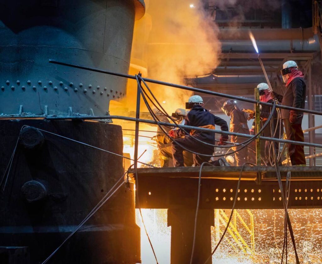 Pourquoi le co-fondateur disponible a fait les médias sociaux Leap vers Steelmaking