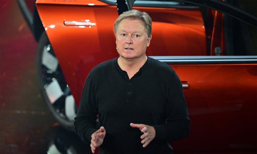 Henrik Fisker a tranquillement enroulé son organisme à but non lucratif après que sa startup EV a fait faillite