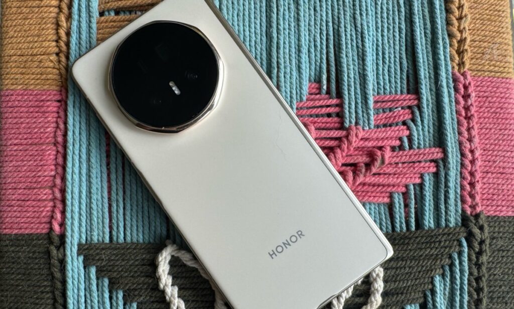Honor’s Slim Magic v5 Crazy est amusant à utiliser, moins l’énorme bosse de caméra