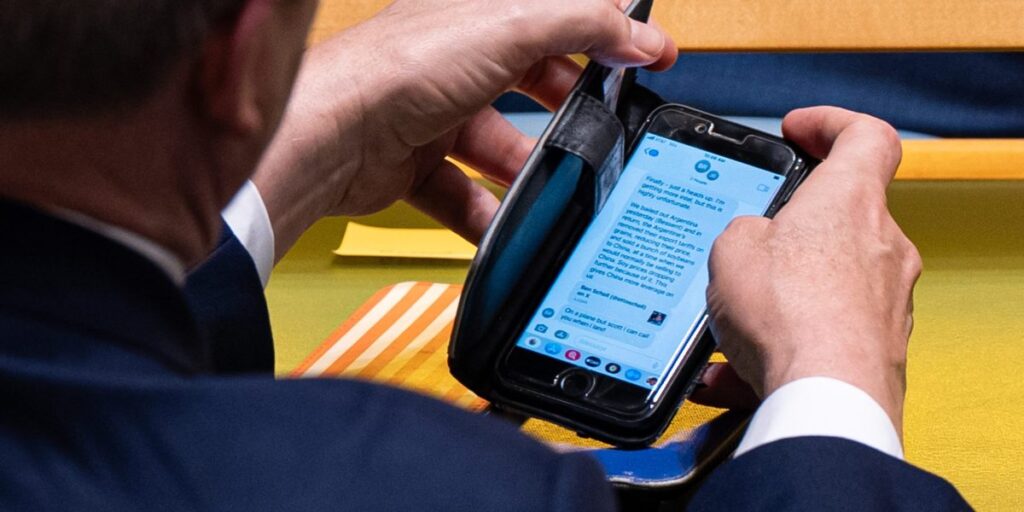 Le texte divulgué sur le téléphone de Scott Bescent suggère que la Maison Blanche a été jouée en renflouant l’Argentine.