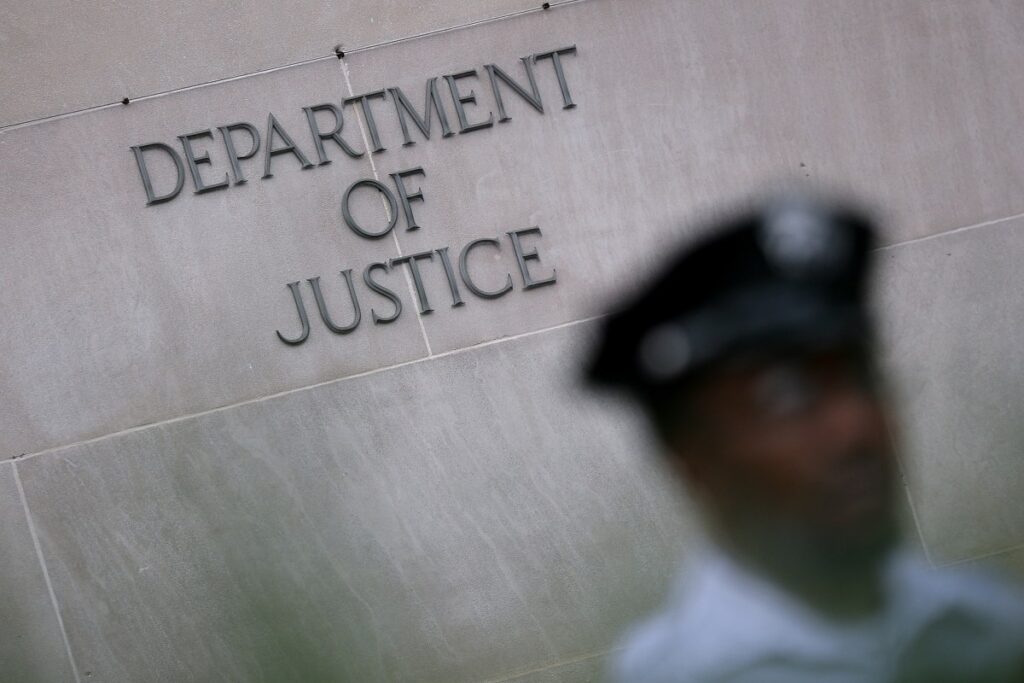 Le gouvernement américain accuse l’adolescent britannique accusé d’au moins 120 hacks «Scatotered Spider»