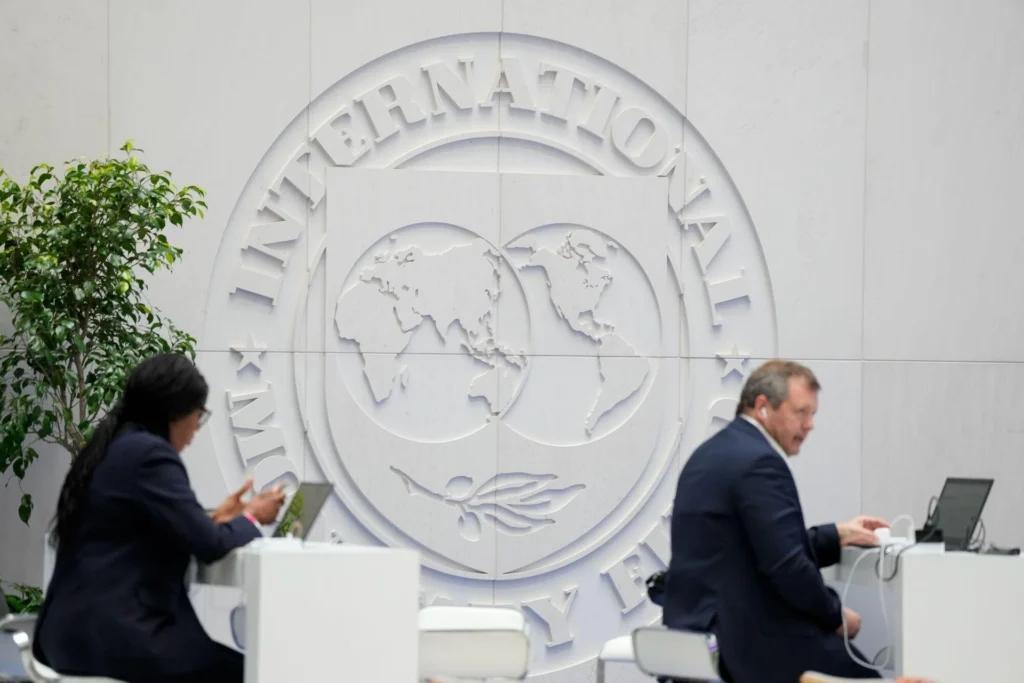 Le FMI met en garde contre des perspectives économiques mondiales sombres en raison du choc continu
