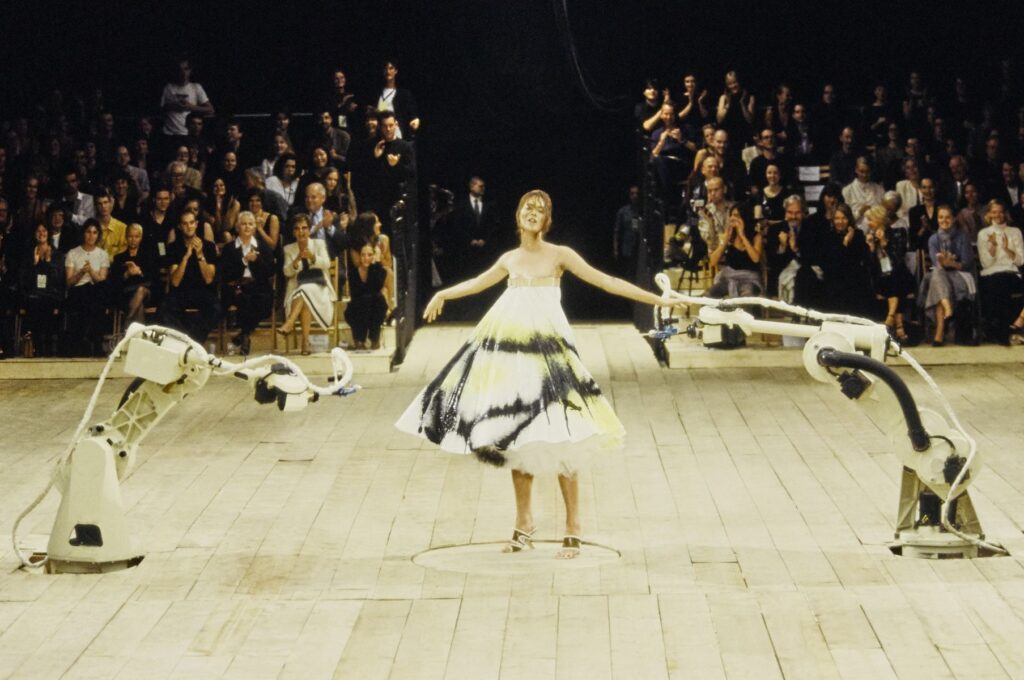 Revue « Catwalk: The Art of the Fashion Show » au Vitra Design Museum de Bâle