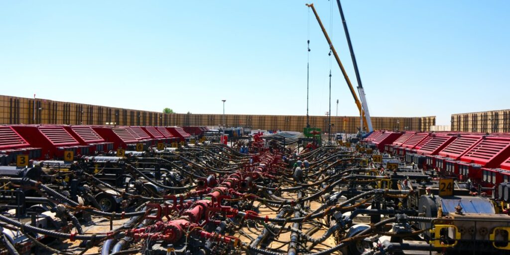 Les entreprises de fracturation hydraulique en difficulté se tournent vers l’alimentation des centres de données pour s’emparer d’une part du gâteau de l’IA au milieu de la récession pétrolière