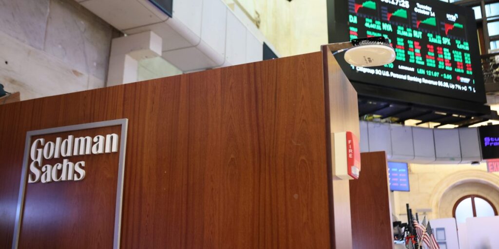 Karoui, stratège en chef du crédit chez Goldman, prend sa retraite après 18 ans
