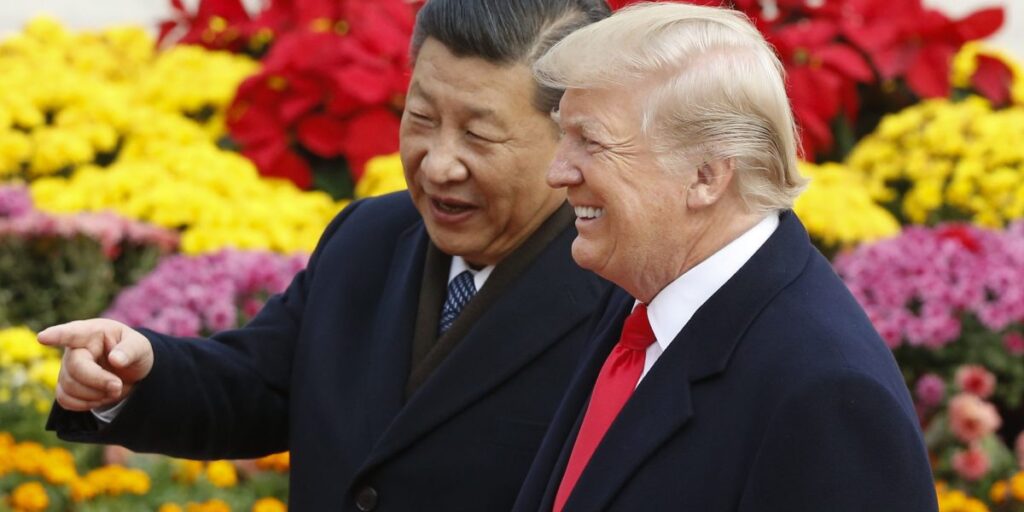 Les marchés s’attendent à ce que les derniers tarifs douaniers du président Trump se retournent contre la Chine en raison de la flambée des prix de l’or et de la « mauvaise santé » du dollar.