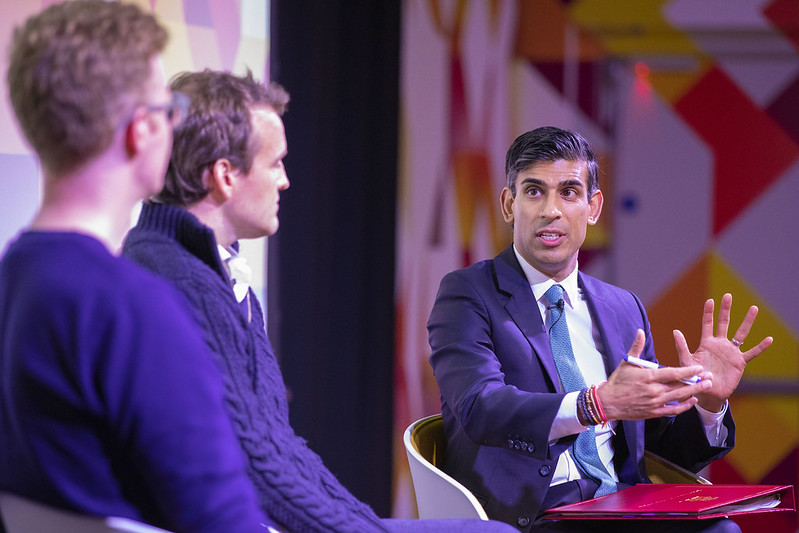 L’ancien Premier ministre britannique Rishi Sunak conseillera Microsoft et Anthropic