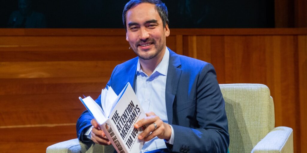 Tim Wu sait d’où viennent votre « ressentiment économique » et votre « étrange sentiment que quelque chose que vous aimez va mal » : c’est « l’ère de l’exploitation »