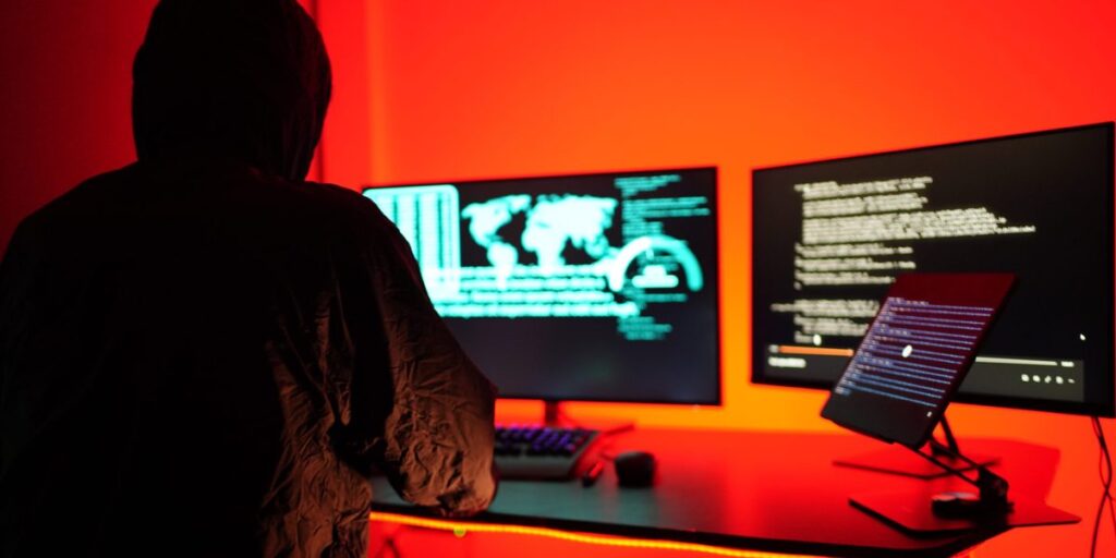 Les cybercriminels atteignent de nouveaux niveaux en ciblant les demandeurs d’emploi à un moment où le marché se détériore déjà. « Où sont les bonnes brebis que les loups peuvent attaquer ?