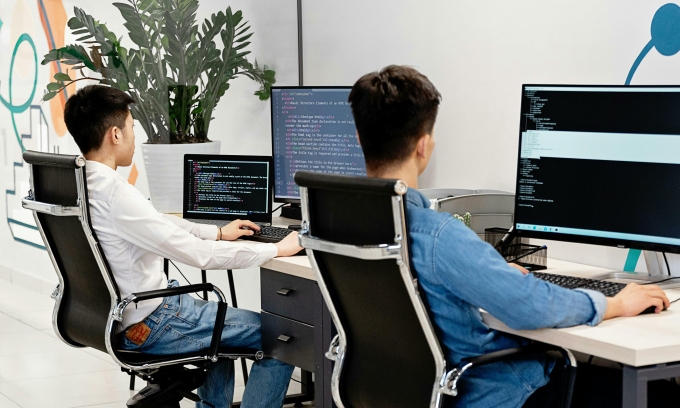 80 % des talents technologiques de Singapour pourraient avoir des opportunités limitées en raison du ralentissement du marché du travail