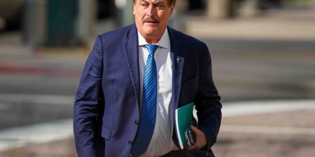 Mike Lindell, « MyPillow Guy » de MAGA, est candidat au poste de gouverneur du Minnesota contre Tim Walz