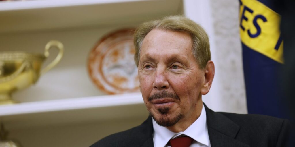 L’énorme pari d’Oracle sur l’IA fait peur à Wall Street : une chute de 12 % efface les premiers gains du marché