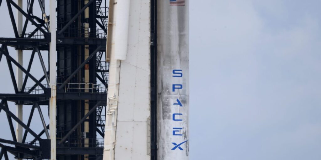 SpaceX fixe une valorisation de 800 milliards de dollars et confirme ses projets d’introduction en bourse pour 2026