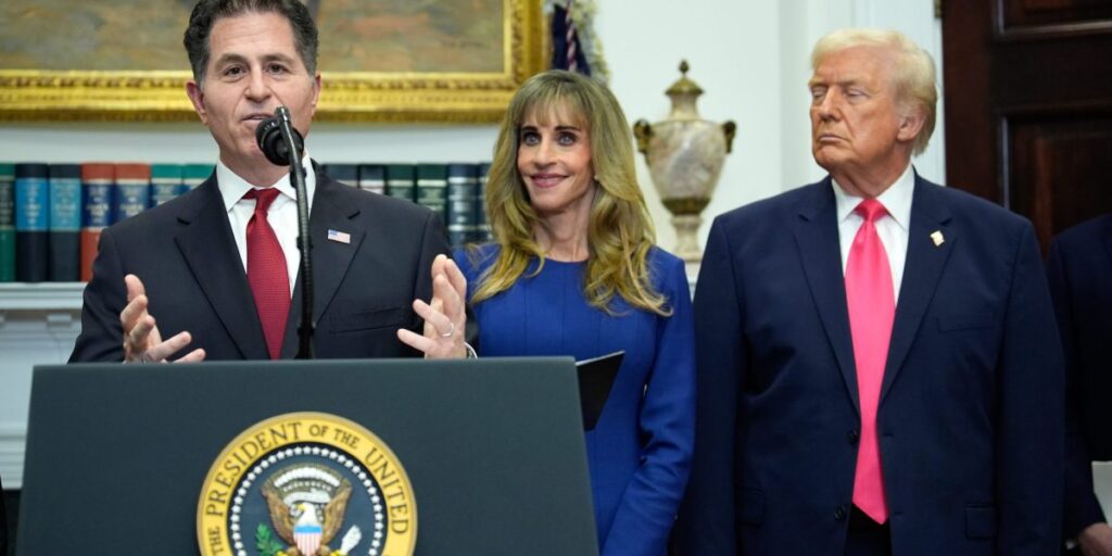 Michael Dell, qui a fait don de 6,25 milliards de dollars sur son compte Trump pour ses enfants, affirme que les premières économies ont changé sa vie.