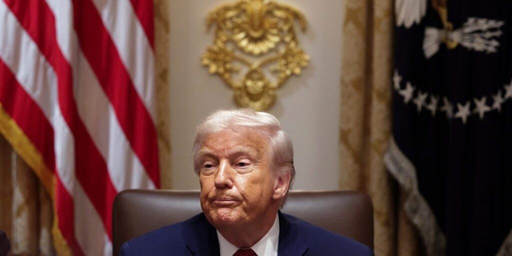 Le président Trump admet qu’il ne sait pas si les républicains conserveront le contrôle de la Chambre malgré d’énormes promesses d’investissement