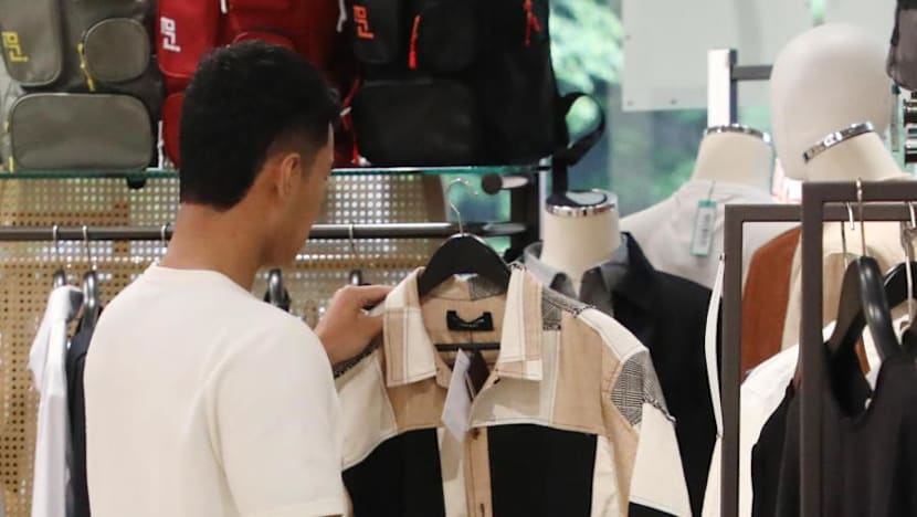 Pourquoi les vêtements « Made in Singapore » deviennent un choix de plus en plus à la mode dans le pays et à l’étranger