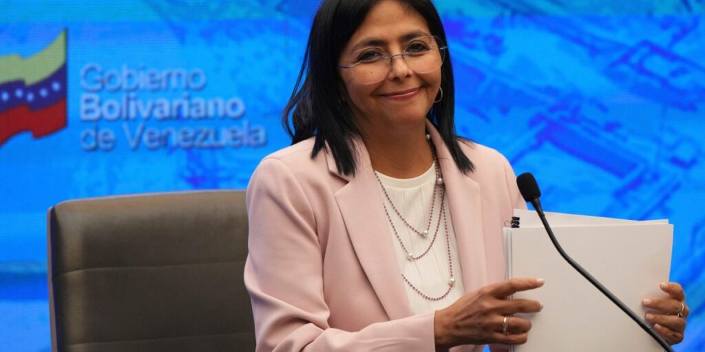 Le nouveau président du Venezuela a dépensé 500 000 dollars pour l’investiture de Trump – 2017