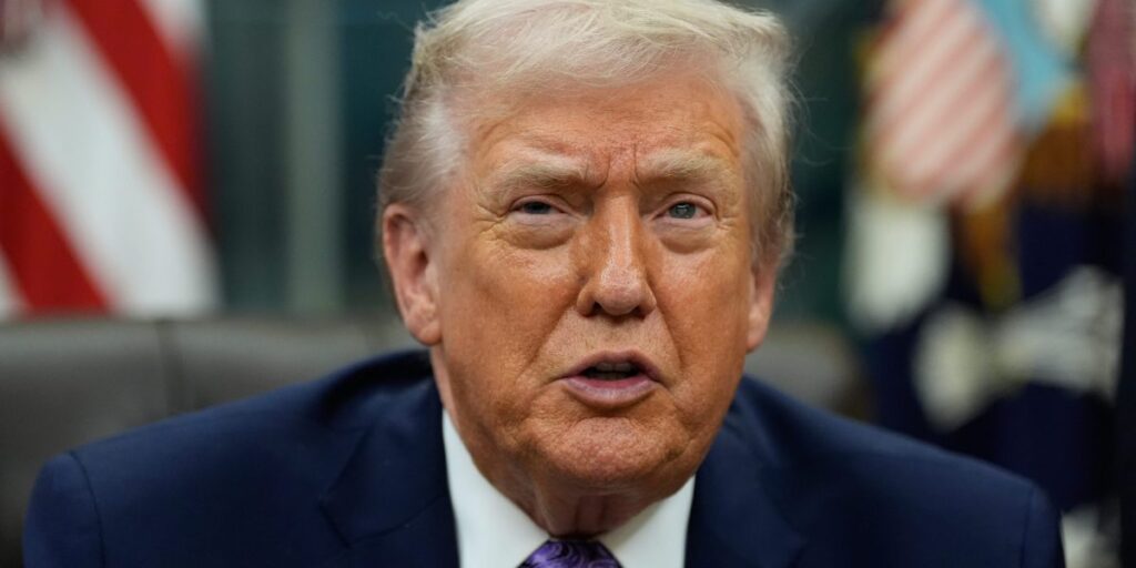Les principaux alliés des États-Unis en Europe occidentale mettent en garde contre une « dangereuse spirale descendante » alors que le président Trump menace d’imposer des droits de douane en raison de son désir d’acquérir le Groenland.