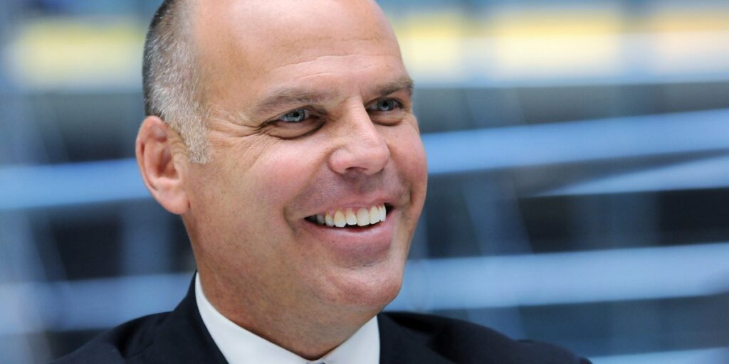 Comment Toll Brothers a résolu son différend concernant la succession de son PDG