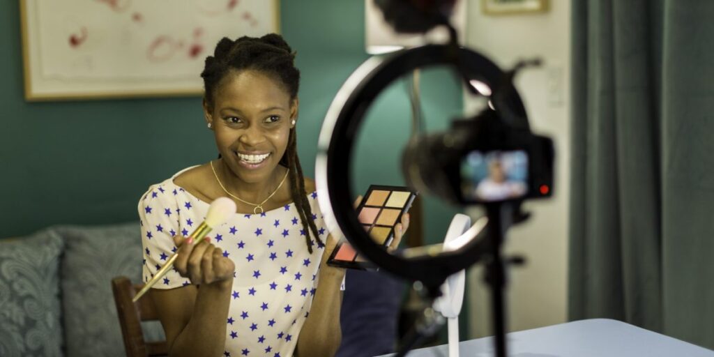 L’économie des créateurs est peut-être plus grande que nous le pensons, et la taxation des activités annexes deviendra un problème de plus en plus important.