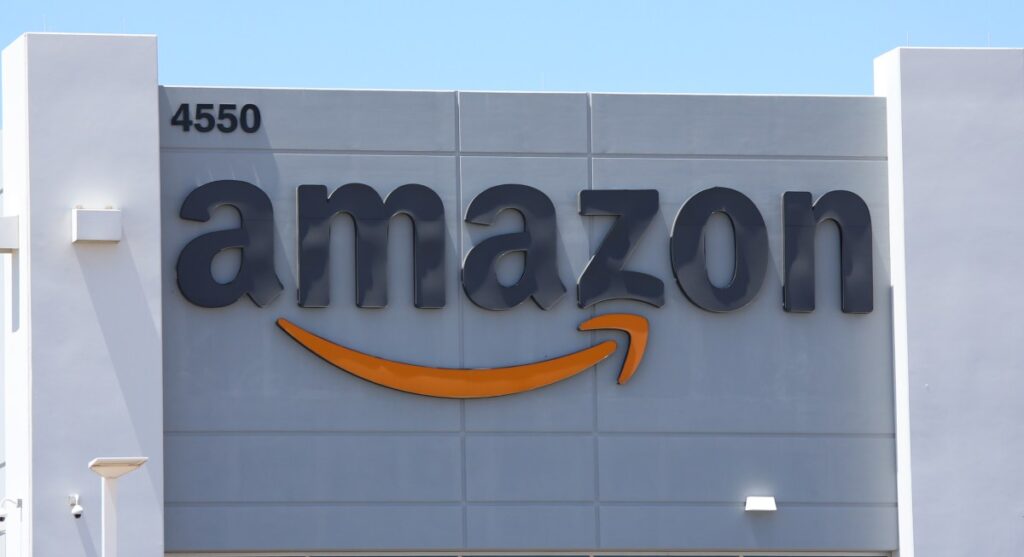 Amazon accepte de payer aux consommateurs 309 millions de dollars en règlement de la politique de retour