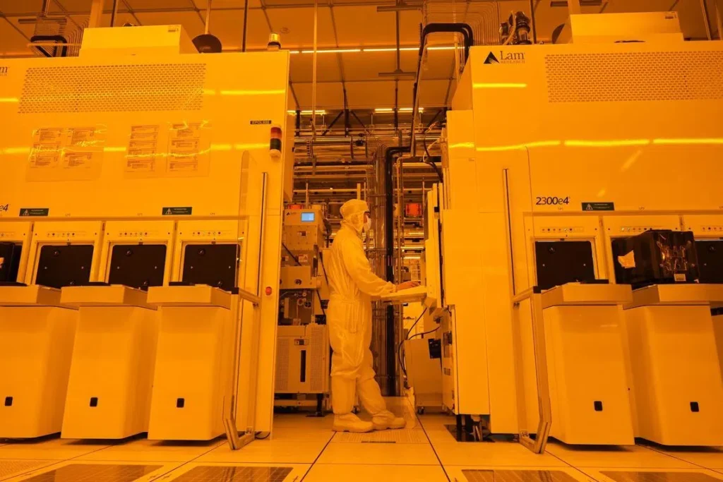 Le secteur technologique pourrait représenter une part plus importante de la croissance du PIB de Singapour en 2026 : MAS