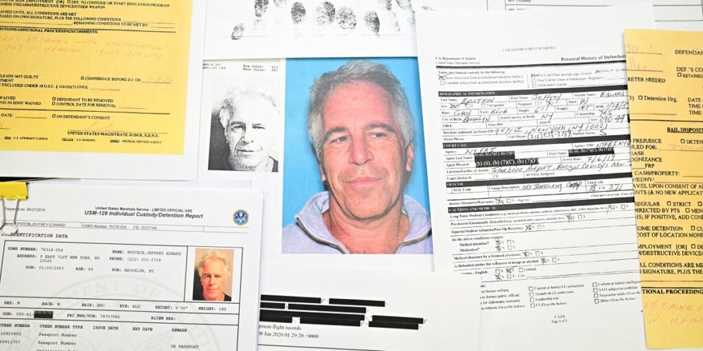 Liens d’Epstein avec la crypto-monnaie : des documents révèlent un investissement précoce dans Coinbase, selon le porte-parole, « complètement effrayant », selon Michael Saylor