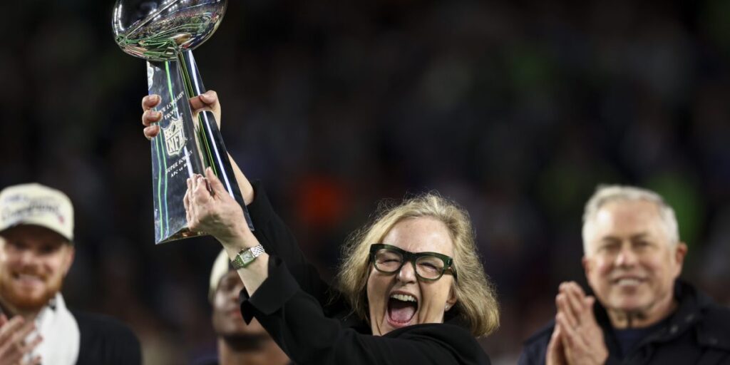 Pourquoi le milliardaire Jody Allen envisage de vendre les Seahawks de Seattle et de reverser les bénéfices à une œuvre caritative