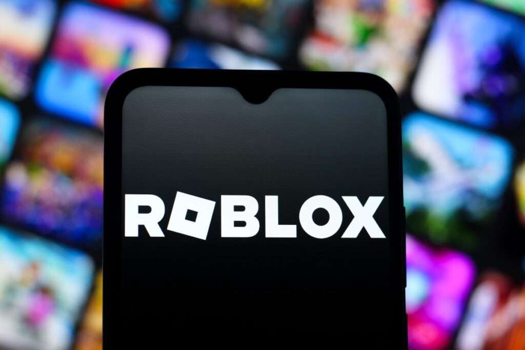 Roblox introduit les comptes « Enfants » et « Sélect » pour un accès adapté à l’âge des jeux et du chat