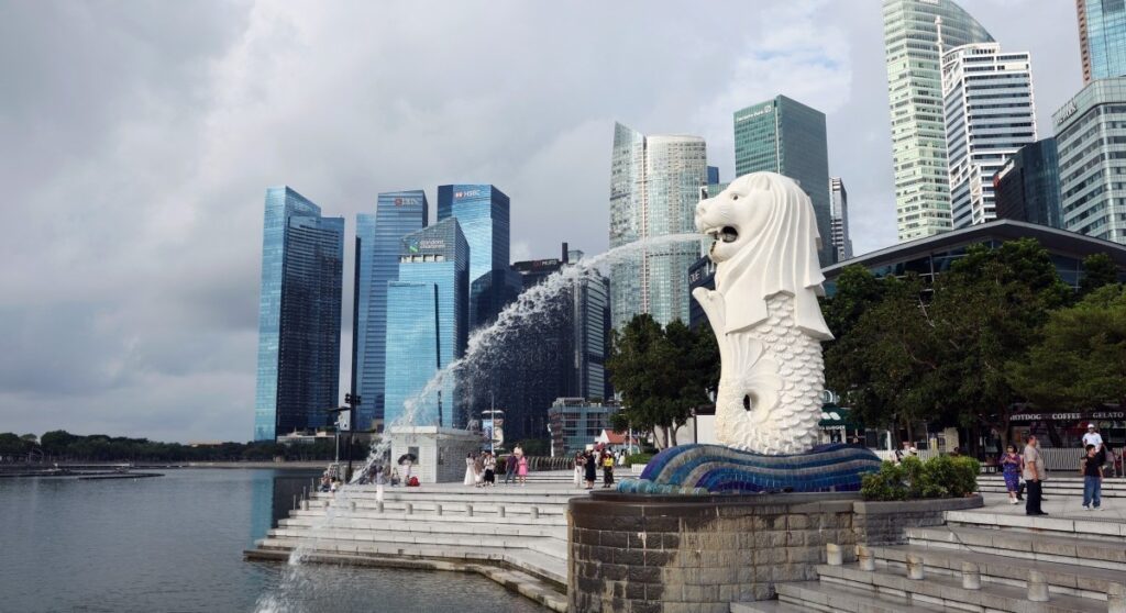 Investissez dans des fonds d’actions de Singapour à partir de seulement 1 $