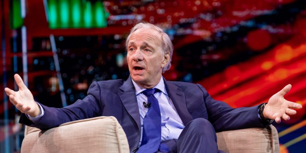 Ray Dalio approche de la fin de son « grand cycle » et pense que le monde est comme « avant 1945 »