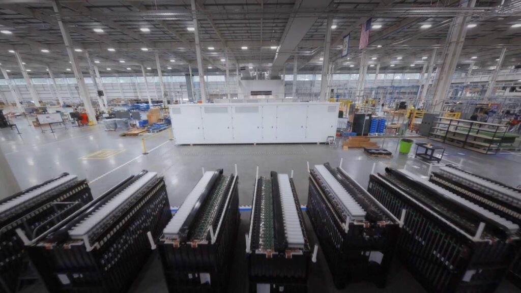 Crusoe achète massivement des batteries pour ses centres de données