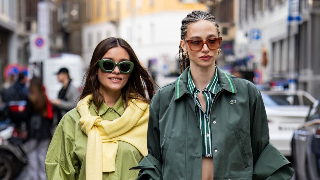 Quelle couleur va bien avec le vert ? Des pros de la mode vous montrent comment adopter les tendances de couleurs les plus délicates du printemps
