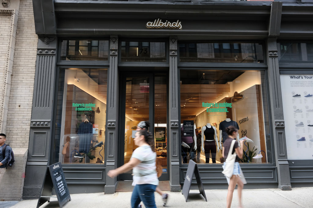 Allbirds se vend 39 millions de dollars. Elle a levé près de 10 fois ce montant lors de son introduction en bourse.