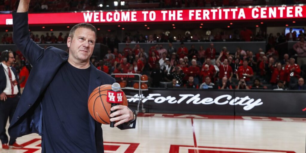 Rencontrez les milliardaires qui financent les écoles March Madness Sweet 16 2026