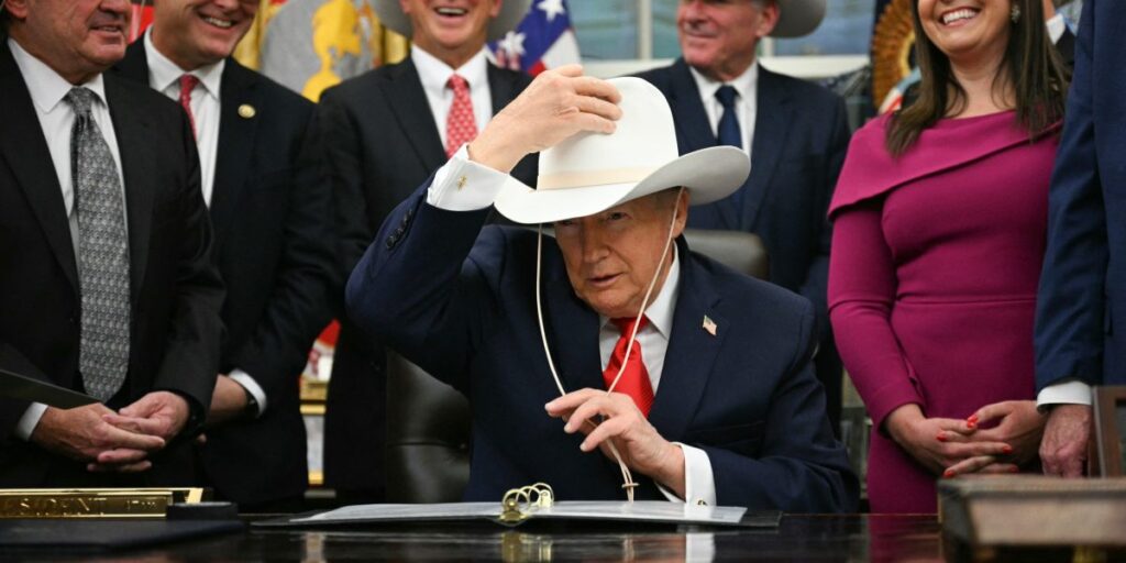 Les États-Unis font don de 10 milliards de dollars à des agriculteurs quasi milliardaires et même à des agriculteurs millionnaires