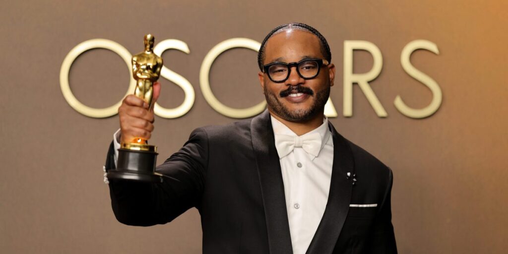 Ryan Coogler avait 200 000 $ de prêts étudiants. Aujourd’hui, son succès de 330 millions de dollars, « Sinners », a remporté quatre Oscars.