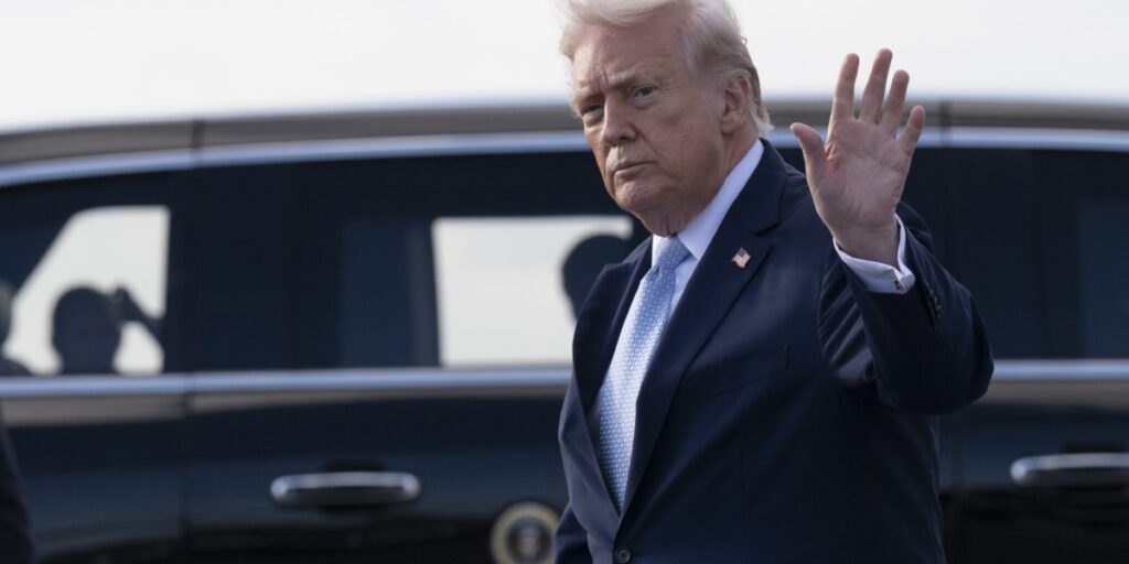 Le président Trump déclare que les États-Unis envisagent de « réduire » les efforts militaires de l’Iran