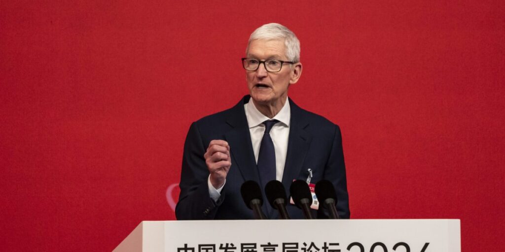 Le PDG d’Apple félicite ses partenaires chinois sous la pression du gouvernement chinois