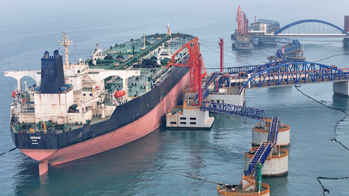 Le prix du pétrole brut Brent connaît la plus forte hausse mensuelle de son histoire