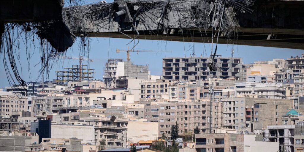 L’Iran abat deux avions militaires américains, au moins un membre d’équipage est porté disparu