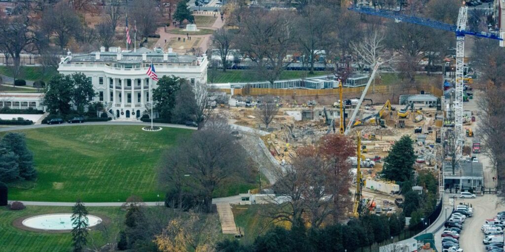 La salle de bal de 400 millions de dollars n’était qu’un début. Trump prévoit désormais de dépenser 174 millions de dollars supplémentaires.
