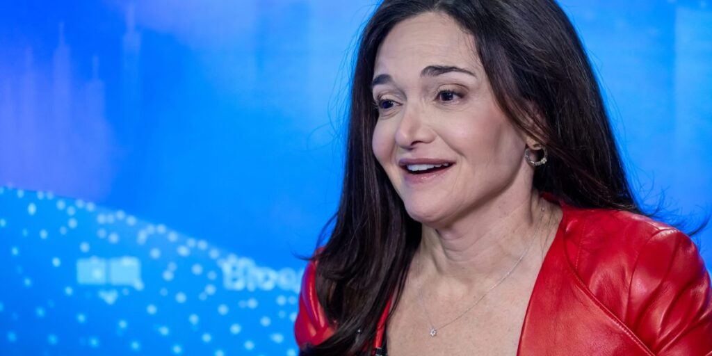 Sheryl Sandberg a engagé la jeune femme de 25 ans pour diriger Lean In. Voici son plan pour réduire l’écart entre les sexes dans l’IA